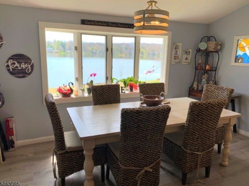 89 Bearfort Rd, West Milford Lakes NJ  07480-1401 exterior