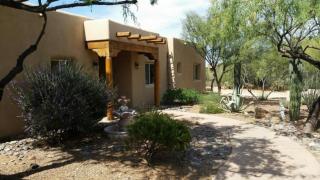 3355 Montgomery St, Tucson, AZ 85742-9751