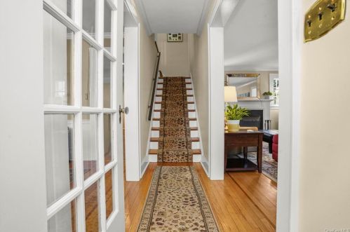 33 Benedict Ave, White Plains, NY 10603-3334