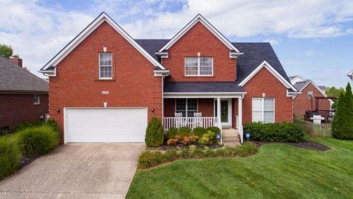 13312 Oak Forest Ct, Louisville, KY 40245-2102