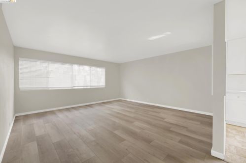 455 Cres St, Oakland CA 94610-2662 exterior