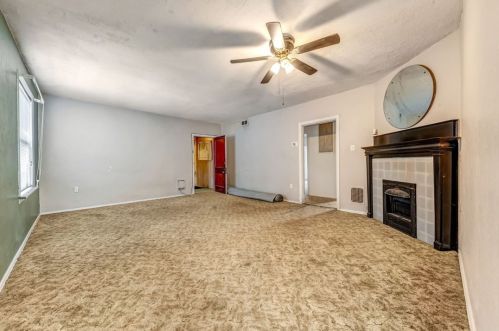 1025 Chartiers Ave, Pittsburgh PA  15220-4852 exterior