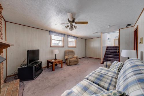 1035 Amboise Dr, Marion OH 43302-6614 exterior