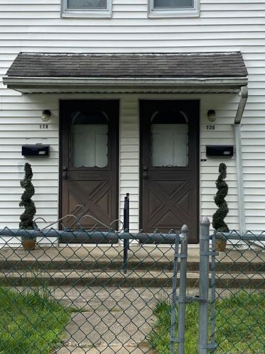 118 Hawthorne Dr, United States Coast Guard Ac, CT 06320-4049