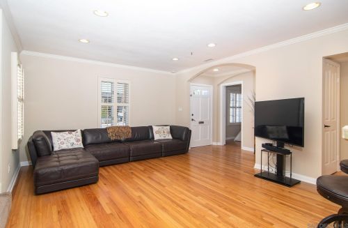 2911 Curlew St, San Diego CA 92103-3933 exterior