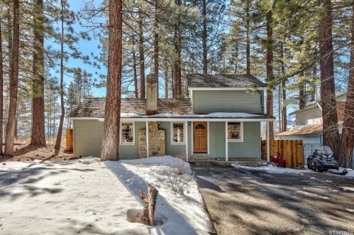 1080 Lodi Ave, South Lake Tahoe, CA 96150-7613
