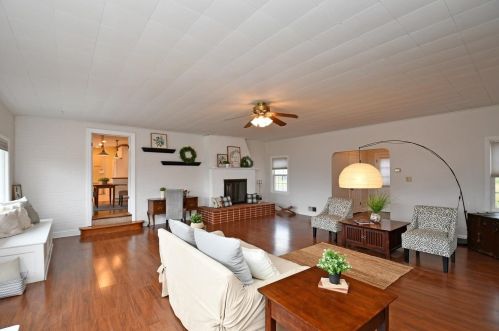 6009 Cleves Warsaw Pike, Cincinnati OH 45233-4935 exterior