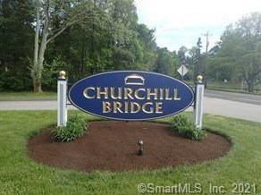 388 Churchill Dr, Hartford CT  06111-4007 exterior