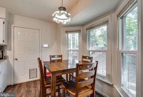 6404 Forest Grove Dr, Fredericksburg VA  22407-6344 exterior