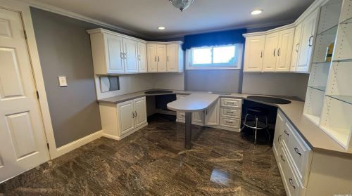 9 Snapper Ct, North Lindenhurst NY  11757-5733 exterior