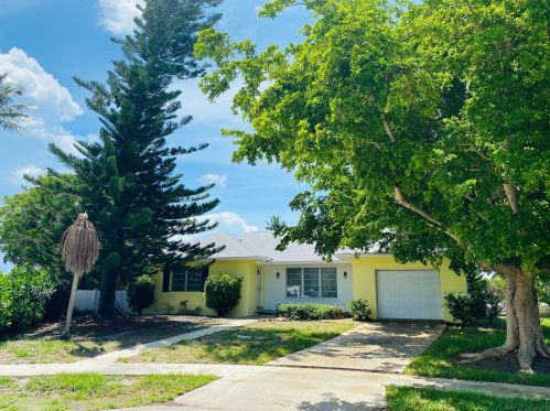 1141 Fern Ct, Marco Island, FL 34145-2511