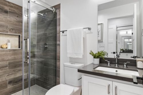 813 Lakeview Way, Redwood City CA  94062-3412 exterior