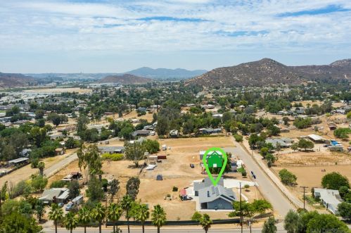 12055 Promise Ln, Lakeside, CA 92040-1739