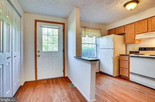8501 Chippewa Ct, Lorton VA  22079-3060 exterior