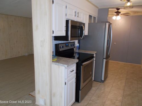 927 Hyacinth Cir, Sebastian FL  32976-7668 exterior