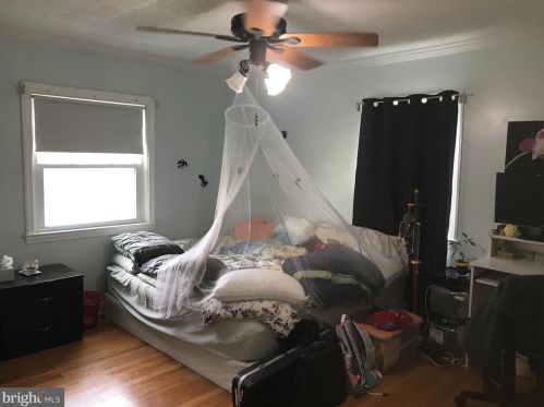 26 Johns Rd, Cheltenham PA  19012-1420 exterior