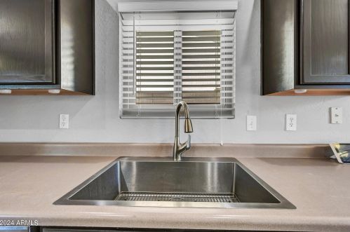 2542 Indian Wl Pl, Chandler AZ  85249-4168 exterior