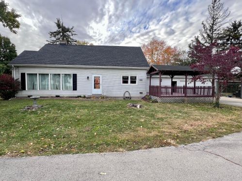 1214 Washington Ave, Washington Ch, OH 43160-2322