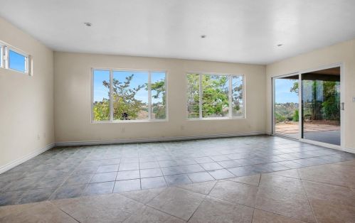 4223 Quapaw Ave, San Diego CA 92117-4525 exterior