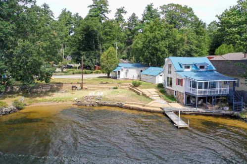 99 Lk Shr Dr, Northwood NH  03261-3707 exterior