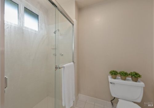 527 San Juan St, Santa Rosa CA  95409-2802 exterior