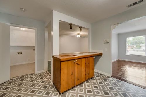 615 Belt Line Rd, Richardson TX  75080-5851 exterior