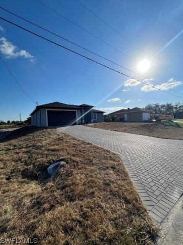 4103 20th St, Lehigh Acres, FL