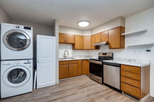 1264 Frayne Dr, New Carlisle OH  45344-2816 exterior