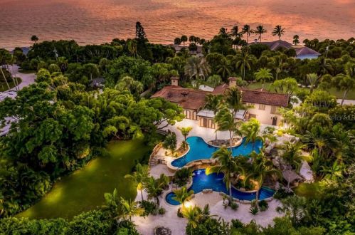 2718 Casey Ky Rd, Nokomis FL  34275-3306 exterior