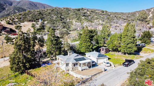 40321 Calle Rosalito, Santa Clarita CA  91390-1088 exterior