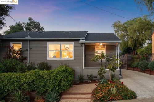 2606 25th St, Oakland, CA 94601-1902