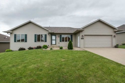 217 Lezlie Dr, Centralia, IA 52068-9103