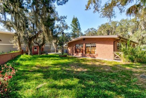 5655 Palm Ave, Daytona Beach FL 32117-3344 exterior