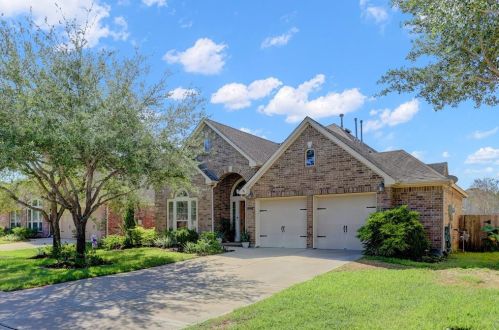 5222 Stoneridge Ct, Richmond, TX 77471-6401