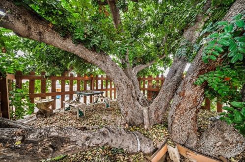5775 Rio Way, Buena Park CA  90620-1249 exterior