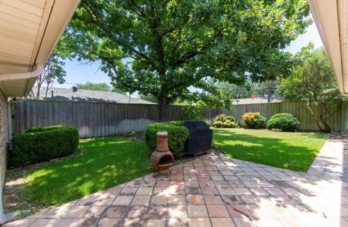 1309 Melrose Dr, Richardson TX  75080-3739 exterior