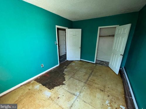 215 Perry St, Trenton NJ  08618-3925 exterior