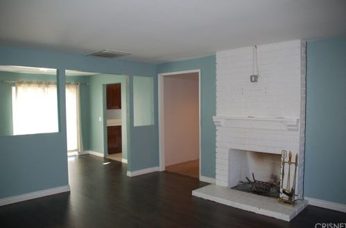 17812 Silverstream Dr, Santa Clarita, CA 91387-3530