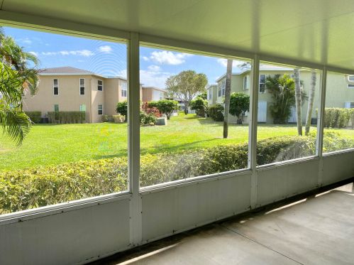 1040 Silk Oak Ter, Delray Beach FL  33445-5963 exterior
