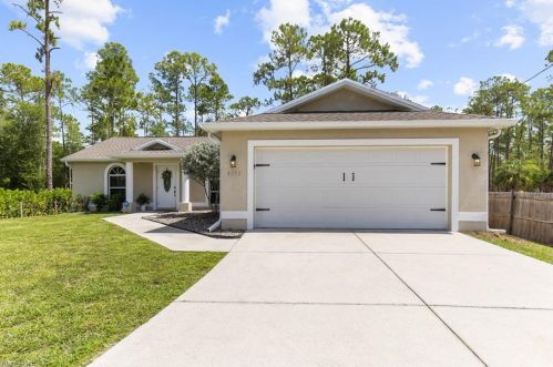4375 6th Ave, Naples, FL 34120-9047