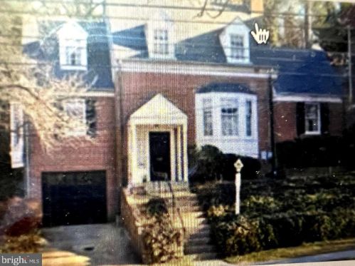5631 Macarthur Blvd, Washington, DC 20016-5302