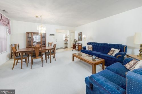 716 Cascade Dr, Mount Laurel NJ  08054-4956 exterior