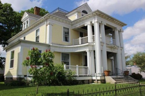 232 Market St, Washington Ch, OH 43160-1348