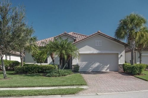 3750 Treasure Cove Cir, Naples, FL 34114-3951