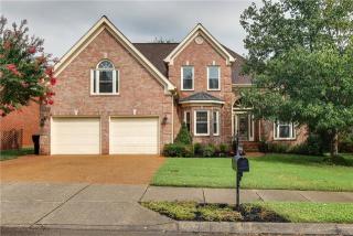 136 Polk Place Dr, Franklin, TN 37064-5755
