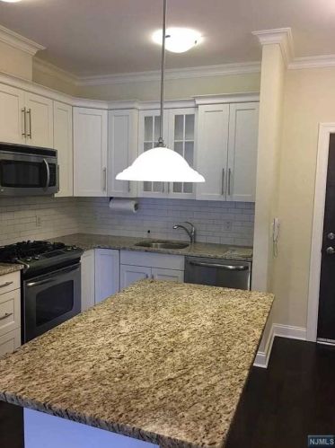 250 Laird Ave, Cliffside Park NJ  07010-1281 exterior