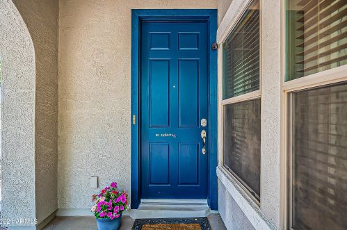 1205 Boston St, Gilbert, AZ 85295-8201