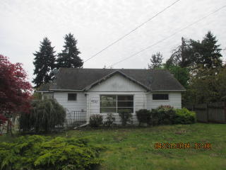 4237 182nd St, Seattle, WA 98188-4559