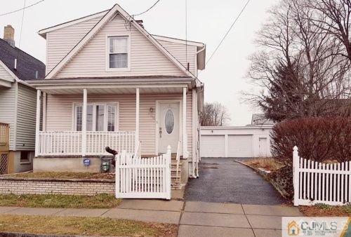 560 Sayre Ave, Perth Amboy, NJ 08861-3613
