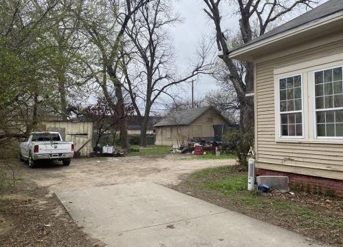 610 9 St, Dallas TX 75208-4901 exterior